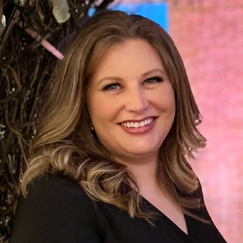 Emily Mendez Headshot
